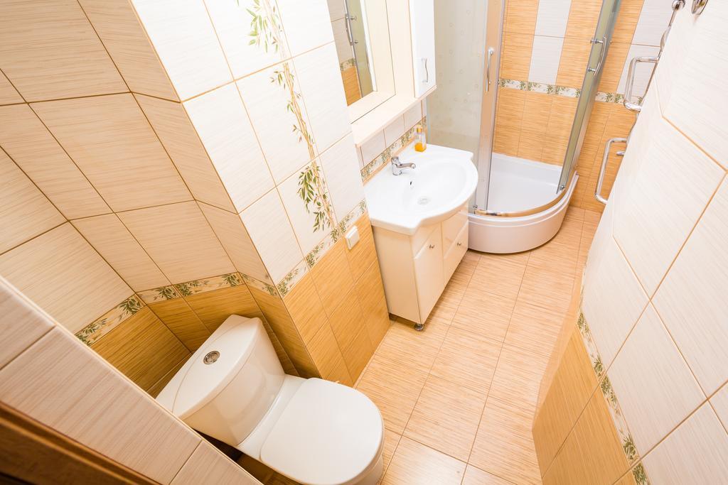 Rynok Square 5 Зі Світлом! Lägenhet Lviv Exteriör bild